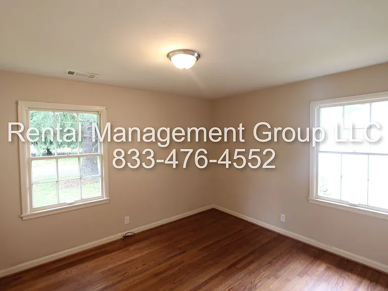 201 Rose Dr — Photo 11