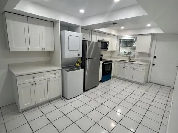 1033 NW 30th Ct APT 1, Wilton Manors, FL 33311