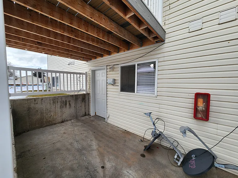 2450 Virlow St Apt 1 - 15_01142025