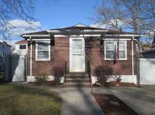 23 Dongan Hills Ave, Staten Island, NY 10306