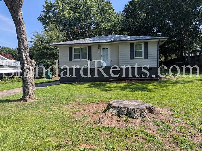 934 Dell Ave SE — Photo 1