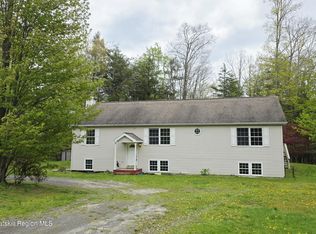 10 Lena Ln, Cairo, NY 12413