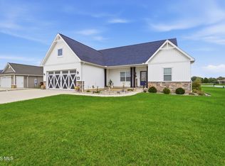 15 Cascade Ln, Delta, OH 43515