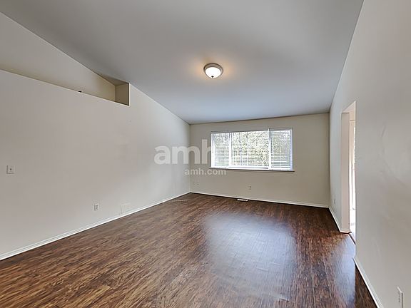 5th image of 13505 20th Avenue Ct E