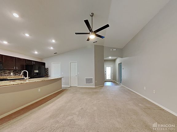3rd image of 1490 Woodlark Dr