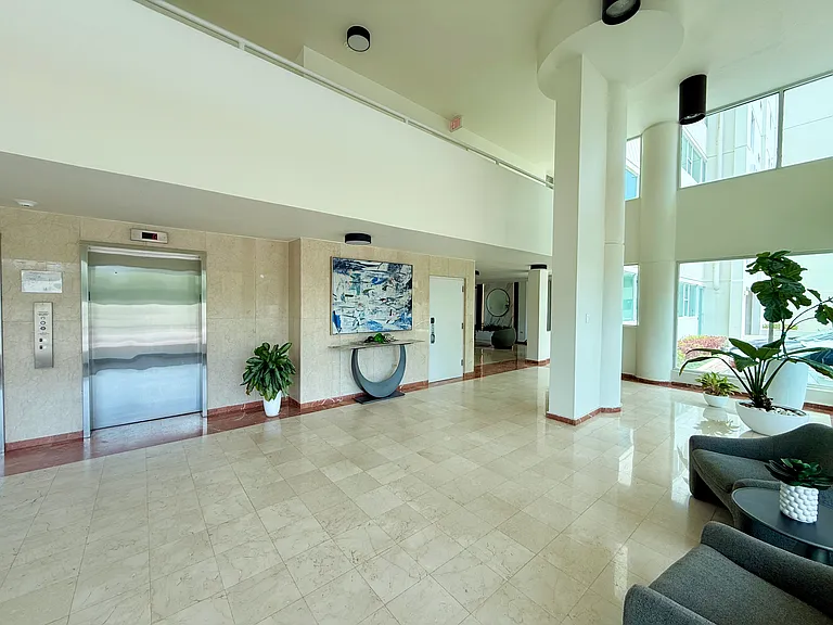 7063 Playa Serena 1005 S — Photo 40