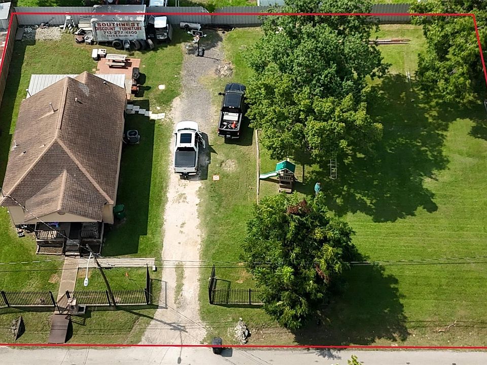 1st image of 7926 Mendez St