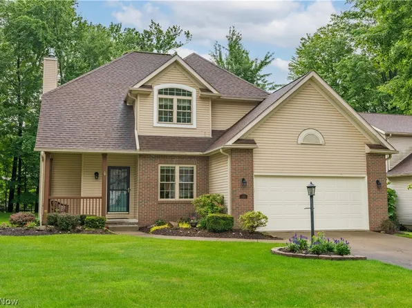 4120 Burnwyke Ct, Akron, OH 44321