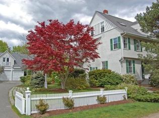 2 Blossom Ln, Manchester, MA 01944