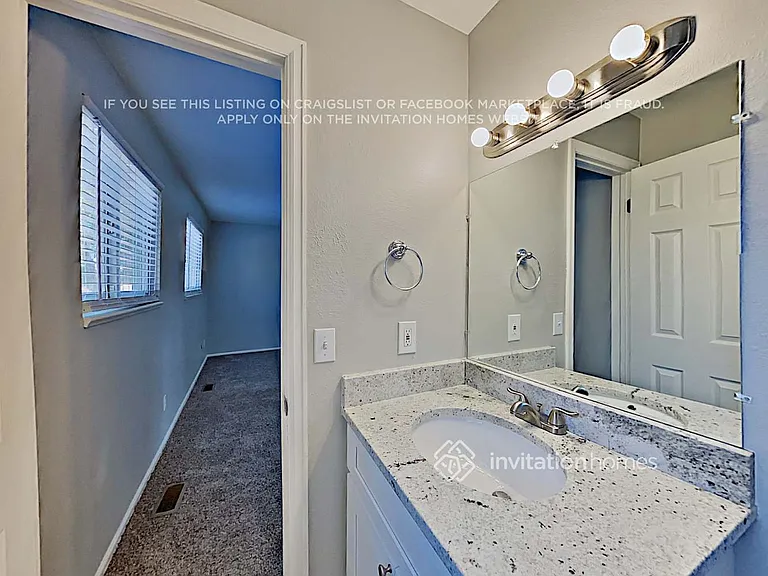3869 S Helena St — Photo 23