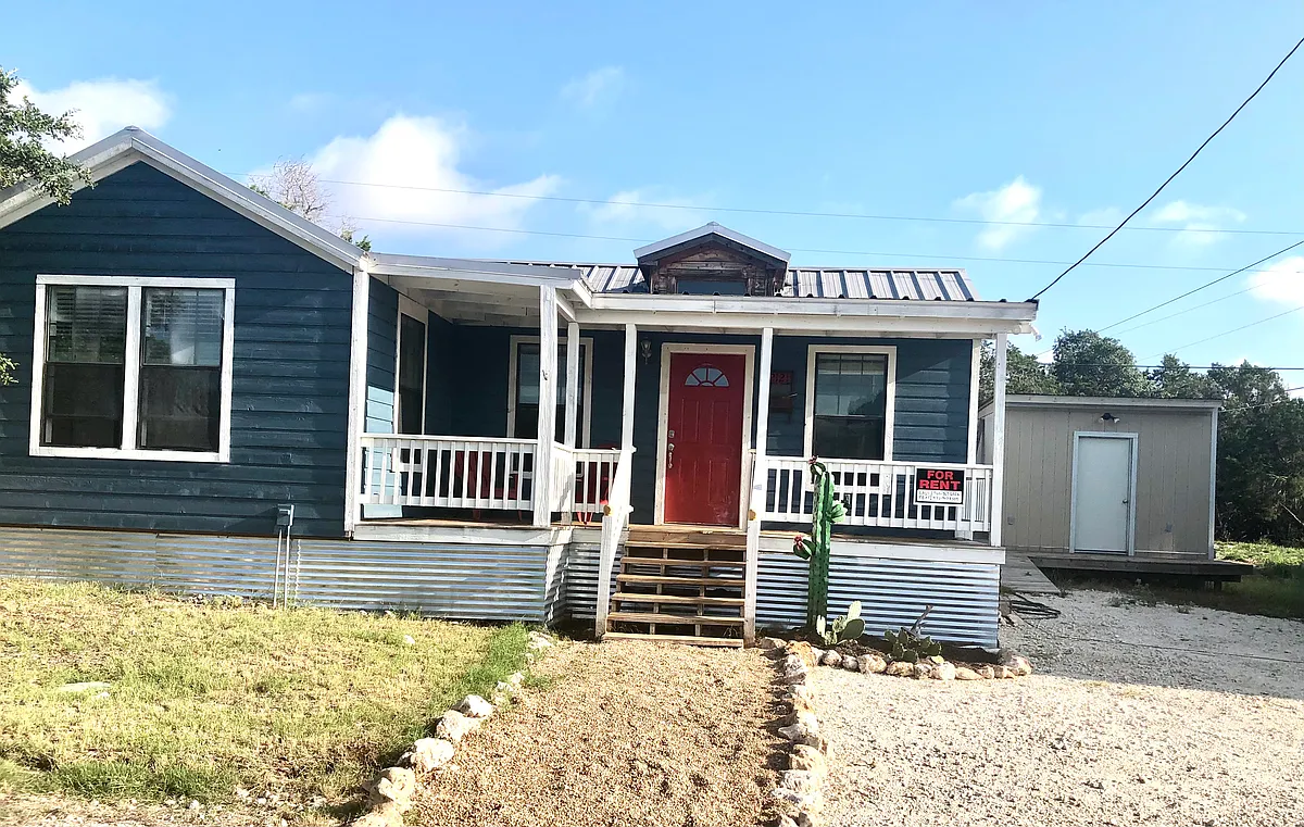 Building Photo - 2121 Fuller Dr