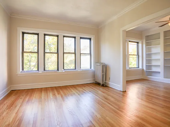5416 S Harper Ave Unit 1, Chicago, IL 60615
