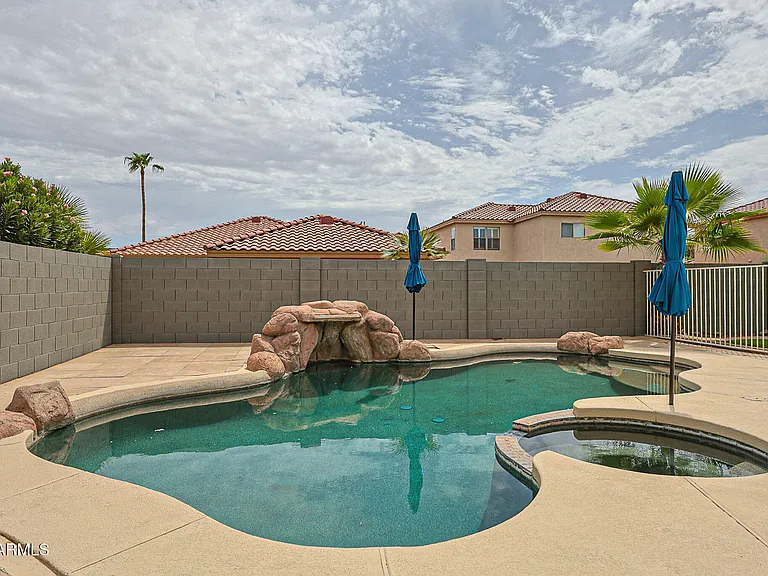 15569 W Gelding Dr — Photo 43