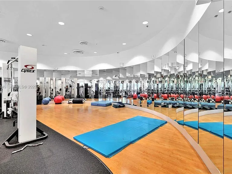 5600 Collins Ave #17G — Photo 17