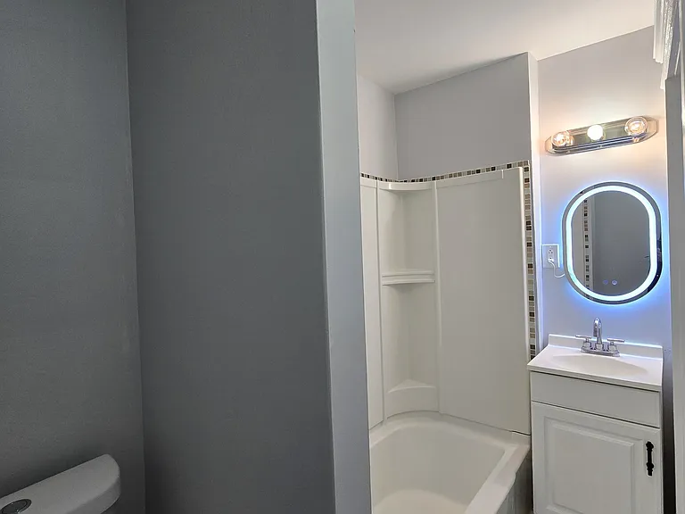 38 Beverly Ave — Photo 10