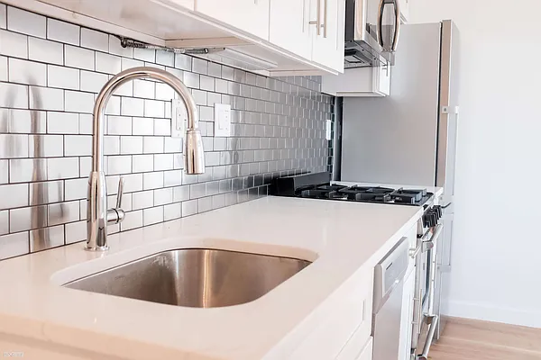 Rented by Citi Habitats | media 13