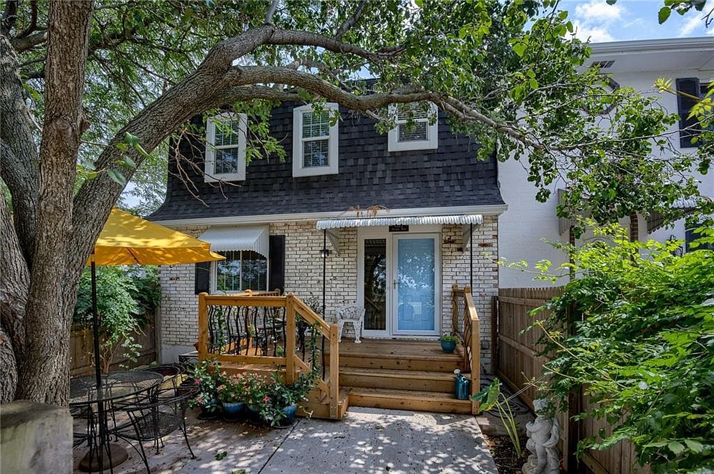 8323 Antioch Rd, Overland Park, KS 66212 Zillow