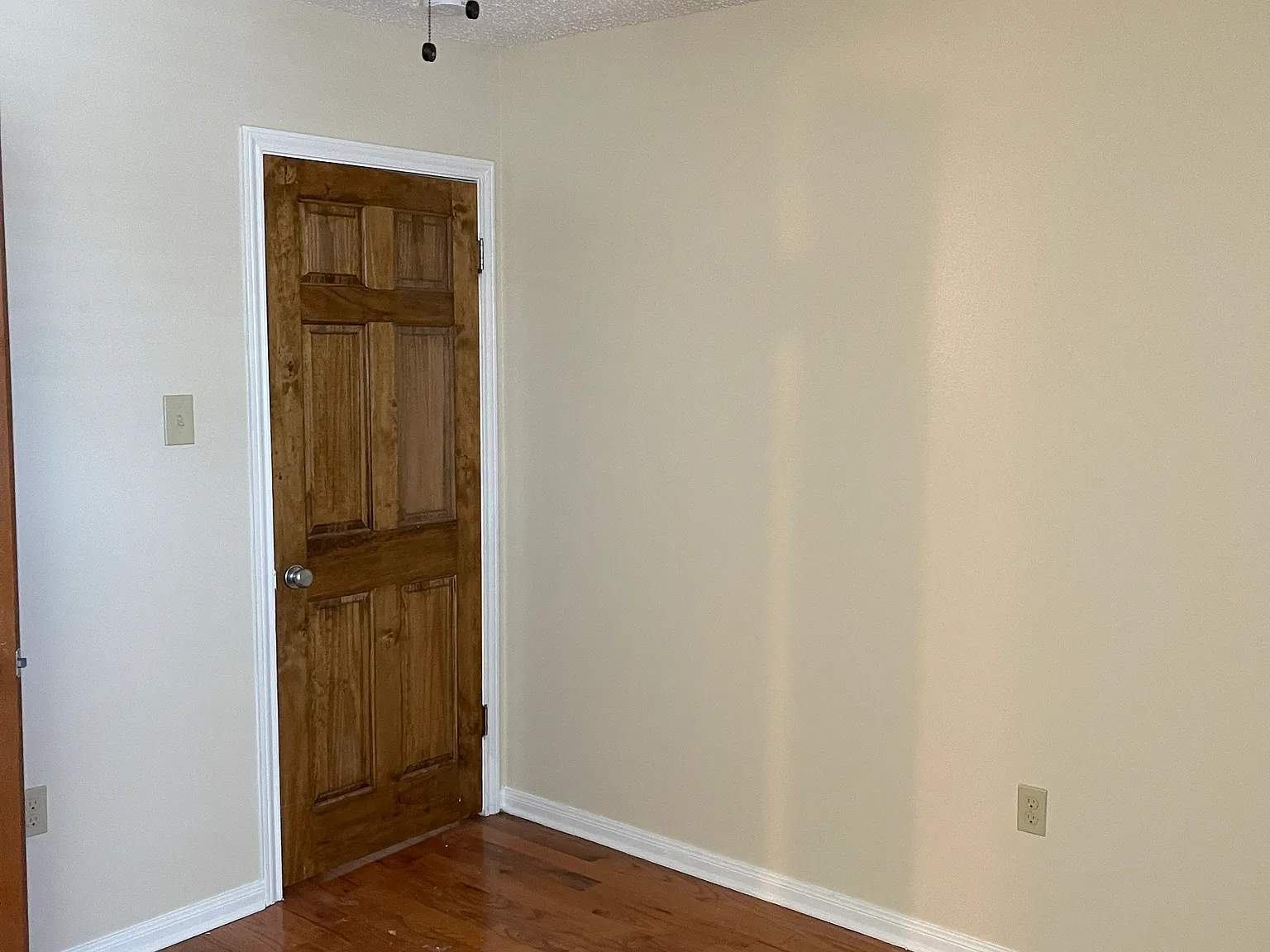 1153 Heather Ln — Photo 3
