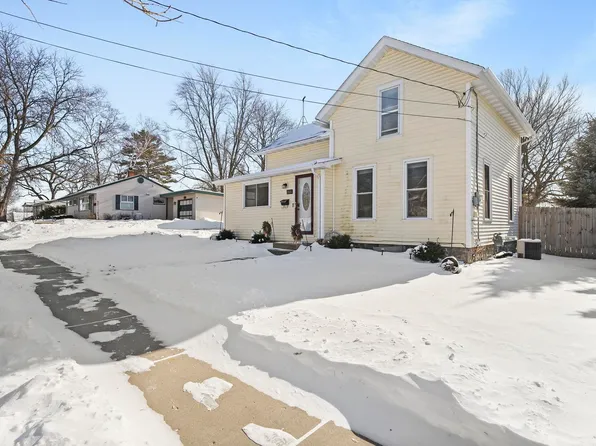366 W Prospect St, Lake Mills, WI 53551
