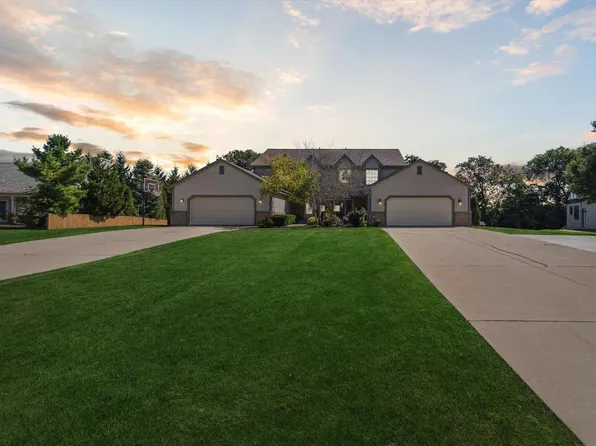 4332 South Rose Court #2, New Berlin, WI 53151