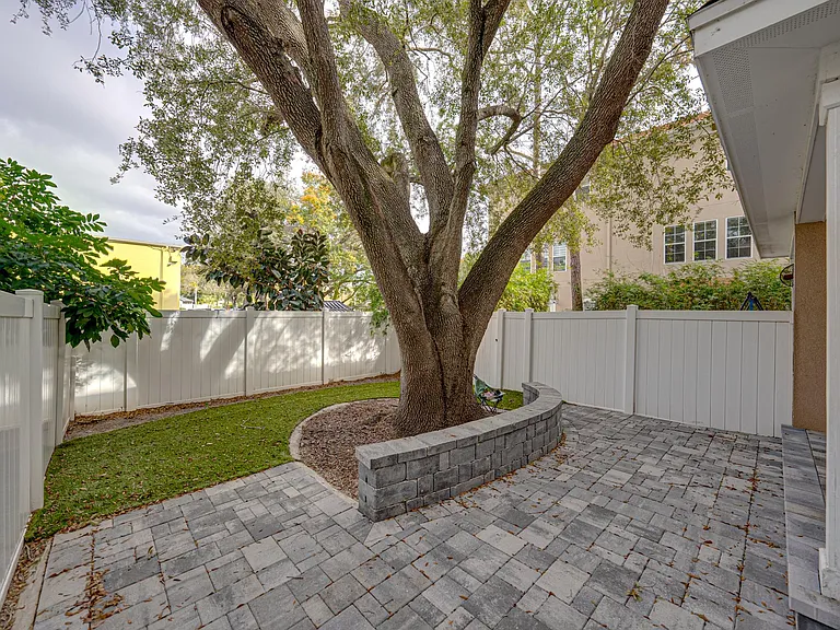 3209 W Horatio St #2 — Photo 21