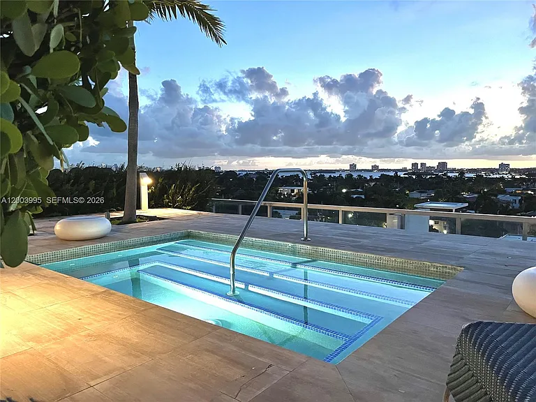 9940 W Bay Harbor Dr #5A — Photo 32