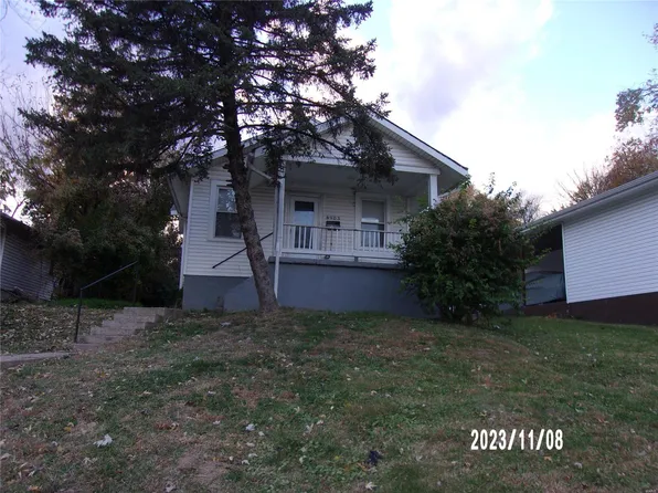 8903 Scottdale Ave, Saint Louis, MO 63136