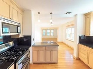 190 Springvale Ave UNIT 2, Everett, MA 02149