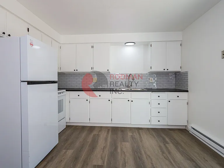 890 Dougherty Dr NE — Photo 8