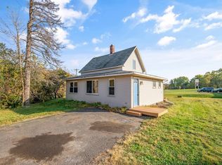 15845 Wenell Ln, Center City, MN 55012