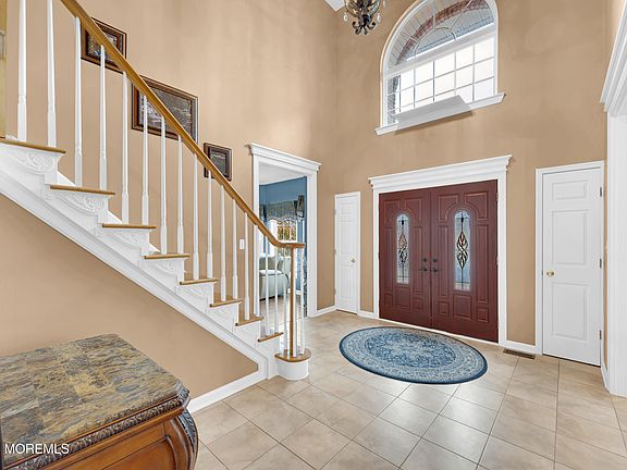 5th image of 6 Reuben Court