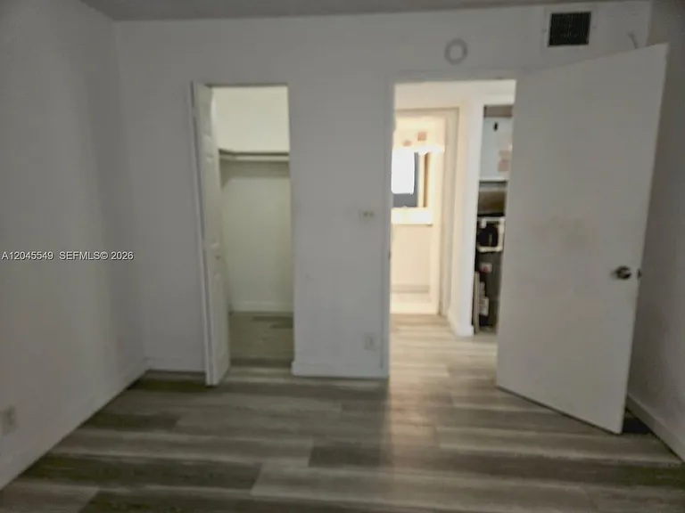 4550 NW 9th St #709E — Photo 8