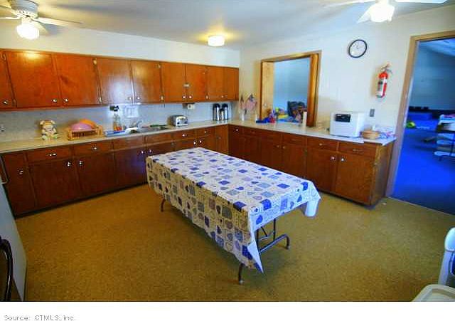 2nd image of 1104 Old Colchester Rd