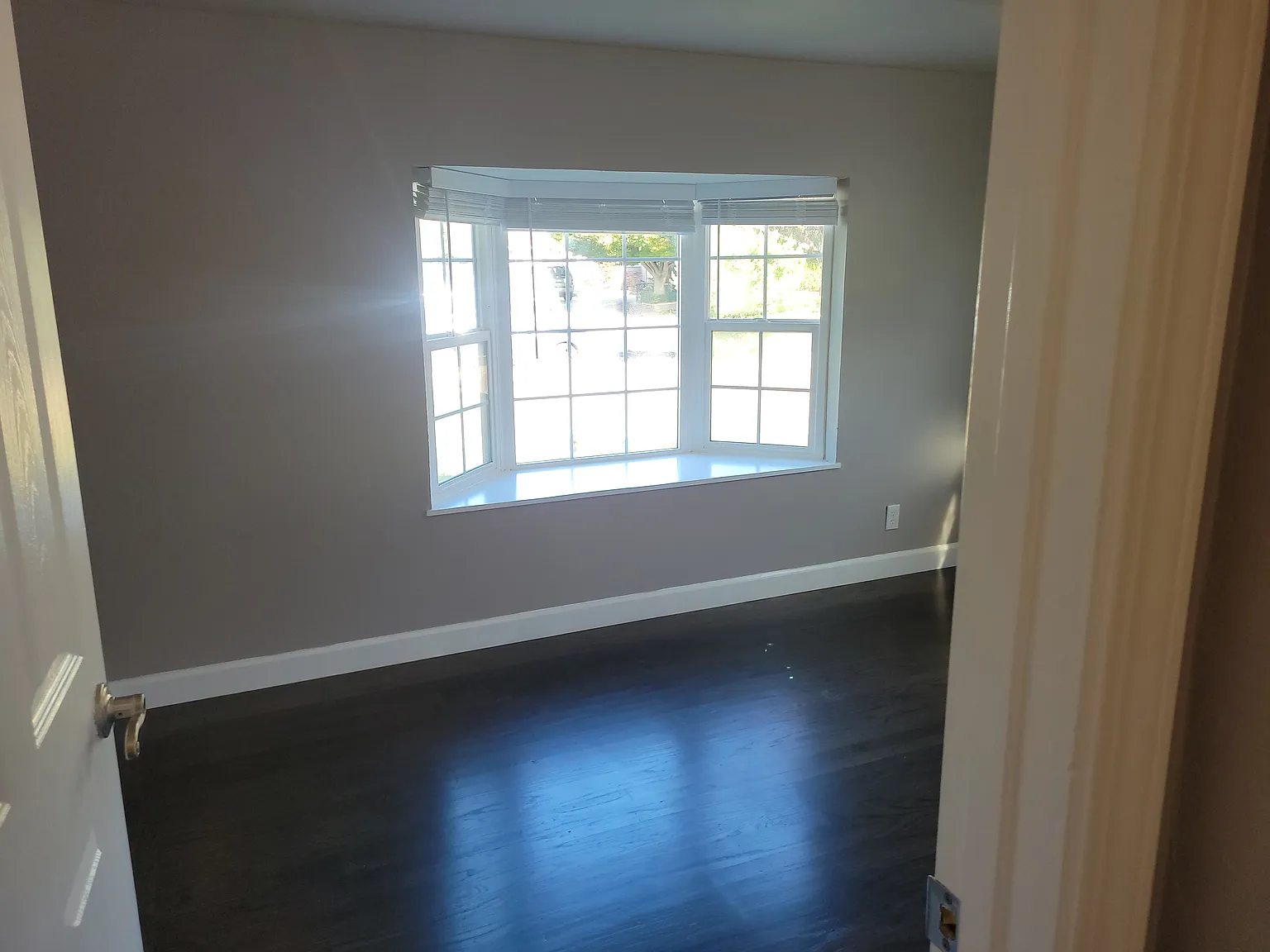 3 bed, 1107 sqft, $4,799 — Photo 3