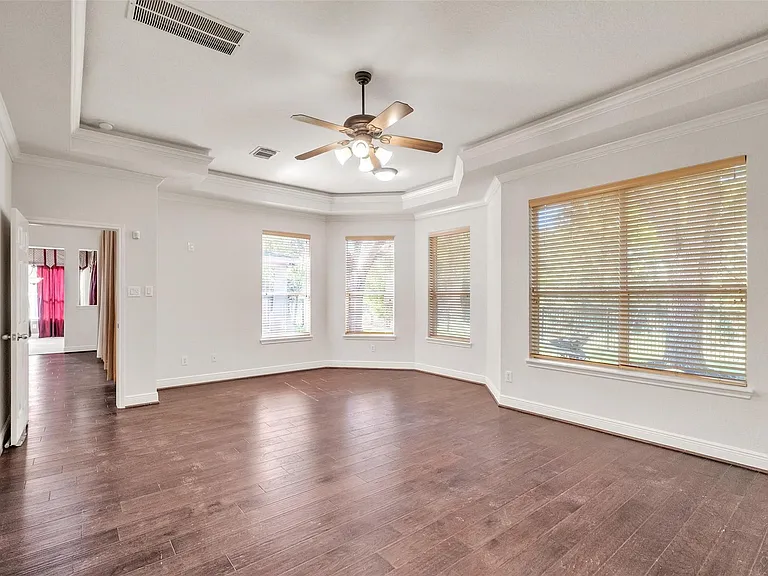 5303 Riverstone Crossing Dr — Photo 17