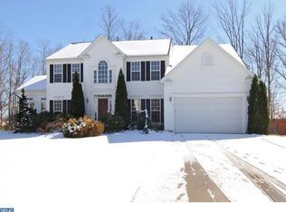 7 Red Fox Trl, Sicklerville, NJ 08081