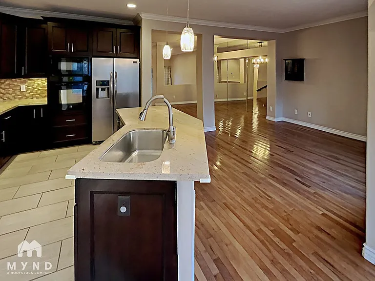 5117 Renaissance Ave #C — Photo 5