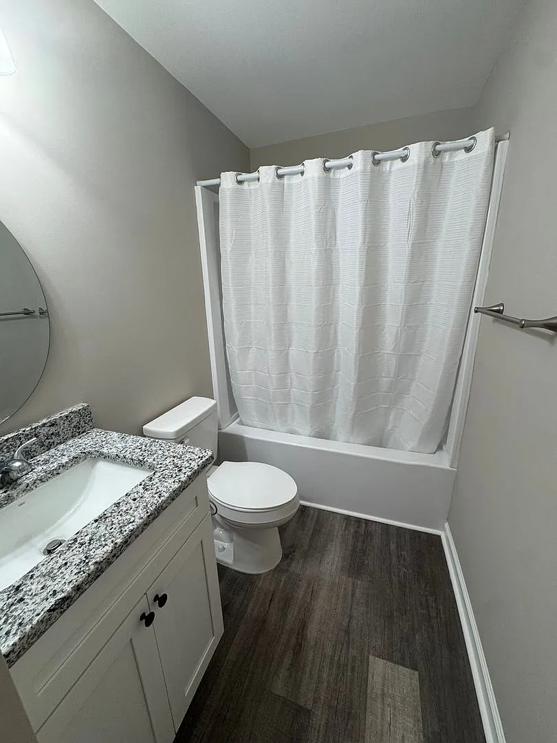Carroll Street 1114 — Photo 3