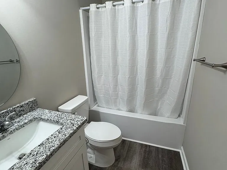 1114 Carroll St — Photo 3