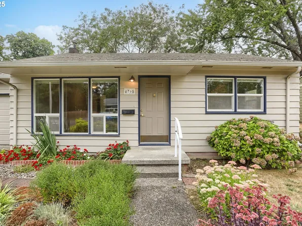 4795 SW Beech Dr, Beaverton, OR 97005