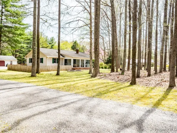 8349 Roaring Springs Rd, Gloucester, VA 23061