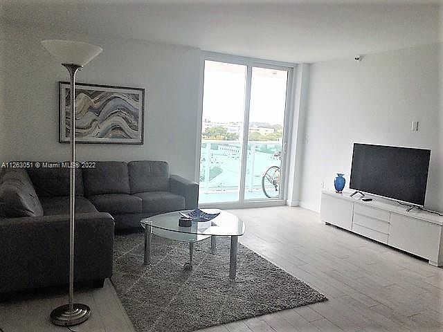 1st image of 1035 West Ave APT 708