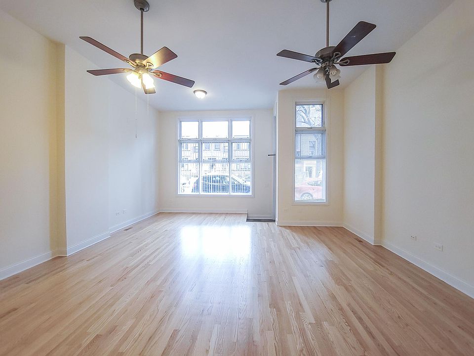 1st image of 3333 N Sheffield Ave #1