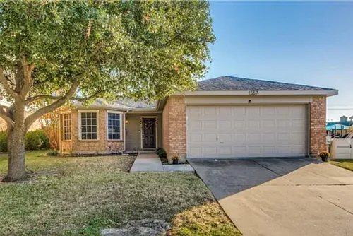 1557 Crown View Dr Photo 1 1557 Crown View Dr Photo 1