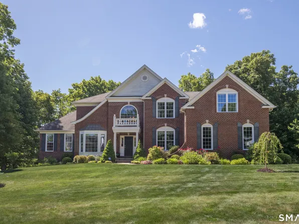 9 Weatherstone, Avon, CT 06001