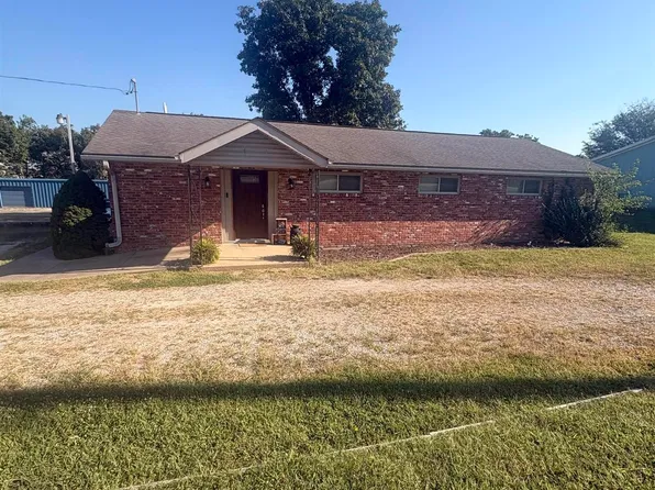 4887 State Route 52 Hwy, Stover, MO 65078