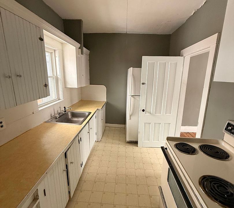 1st image of 254 Elm St #6