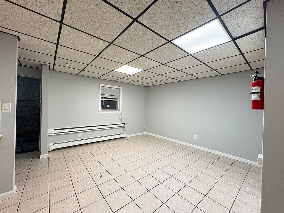 2nd image of 991 Broadway #2F