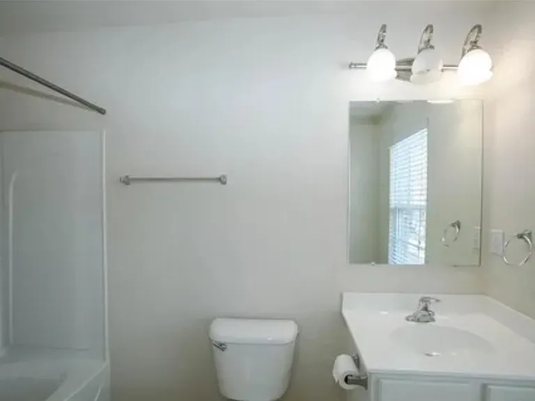 2210 Landing Walk Dr #2210 — Photo 12