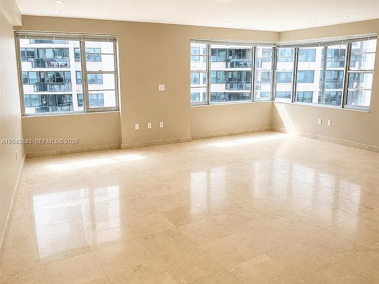 5255 Collins Ave #7B — Photo 8